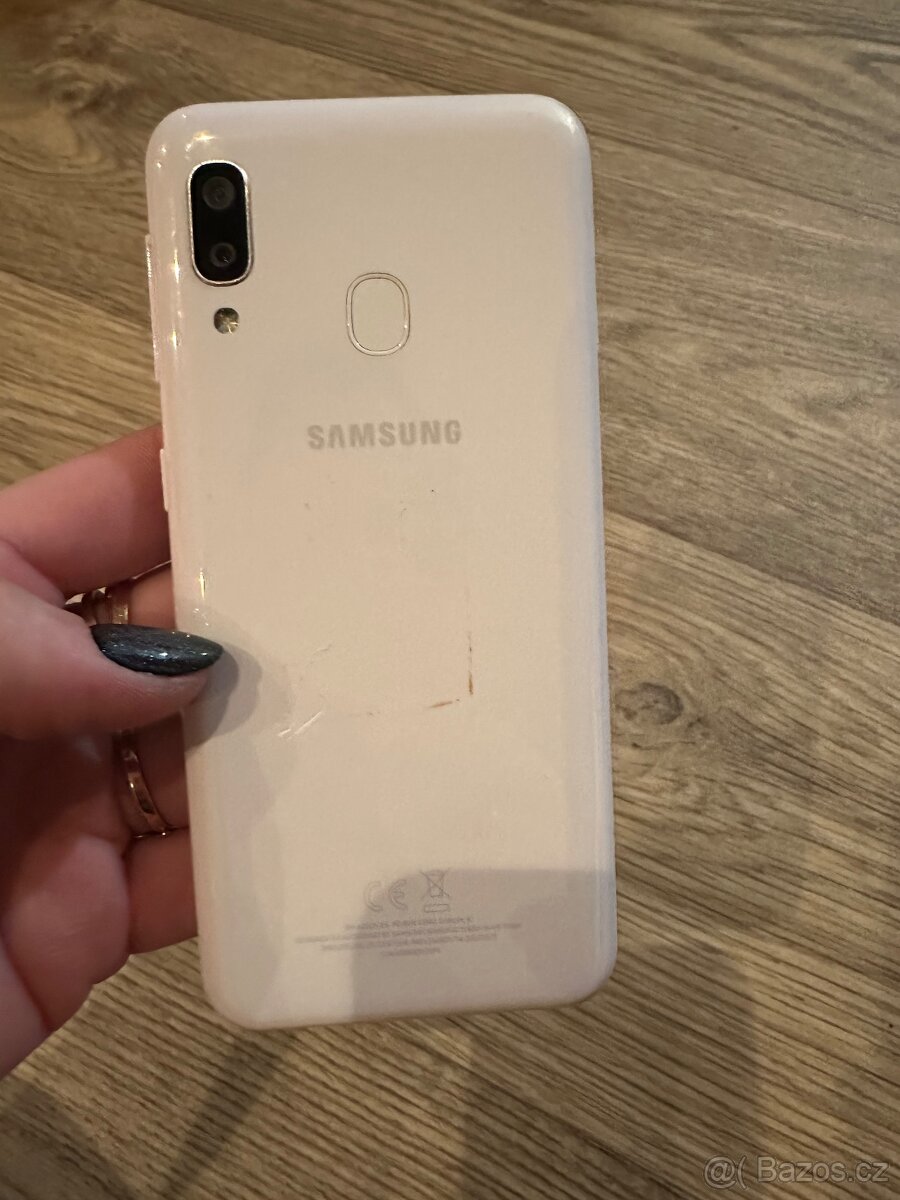 Samsung galaxy A20e - 5