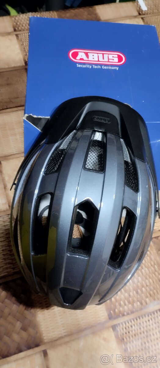 Nová cyklistická helma - přilba - 5