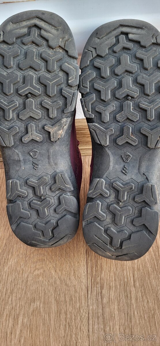 Turistické boty Quechua vel. 35 - 5