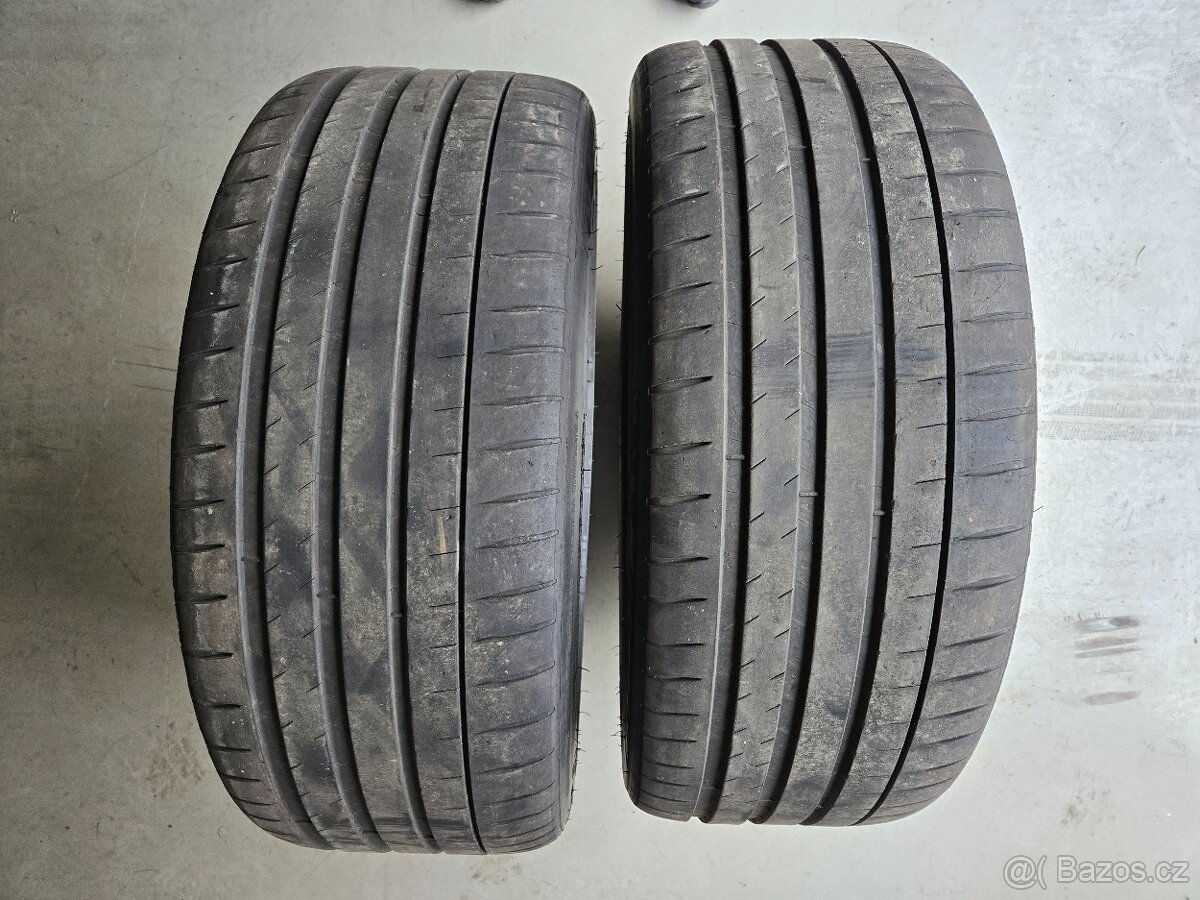 285/40R23 - 5