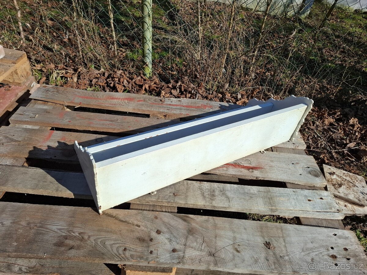 Dřevěná polička - 5