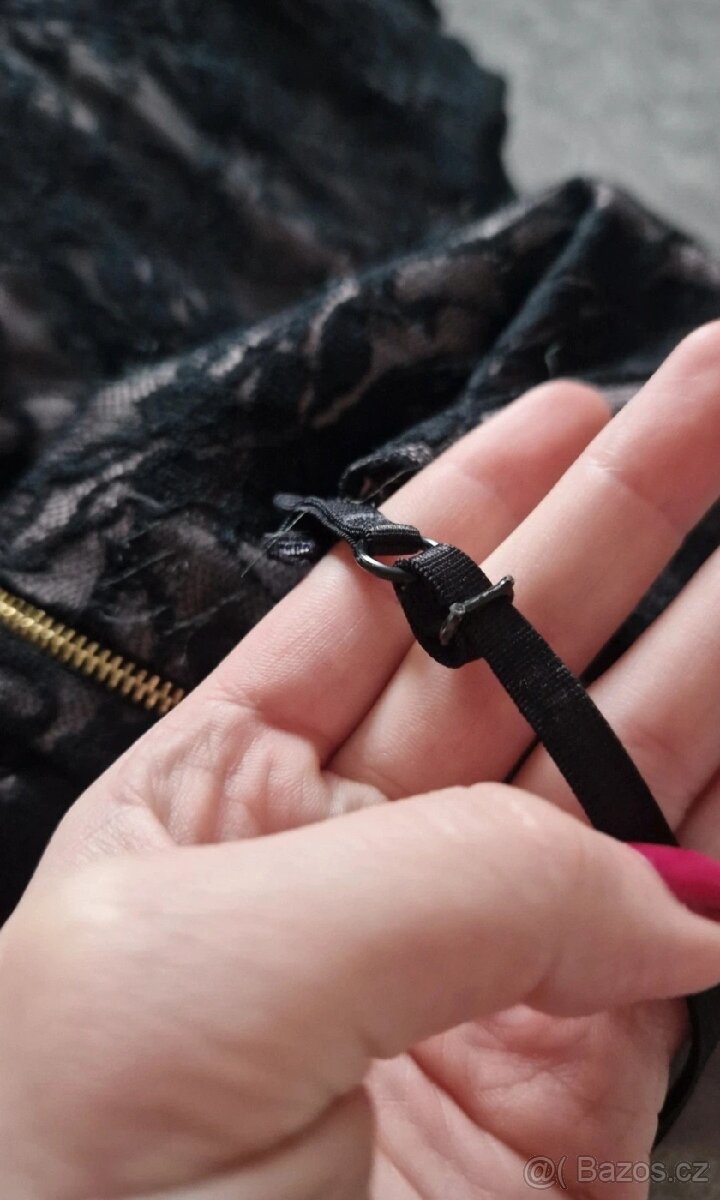 Černé krátké šaty - 5