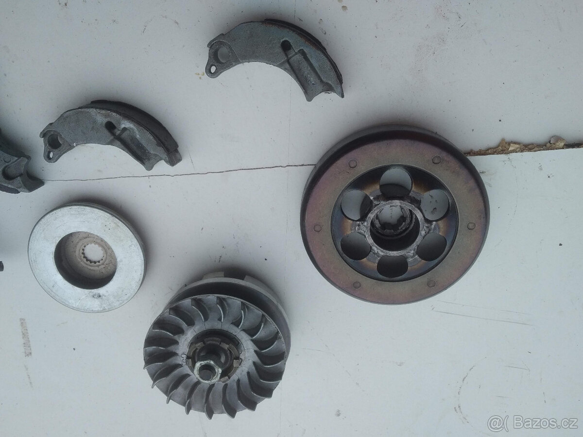ND - motor na CanAm 90