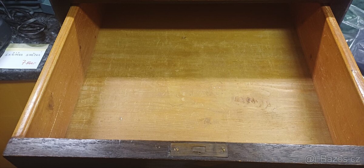 Rustikalní skříňka - 5