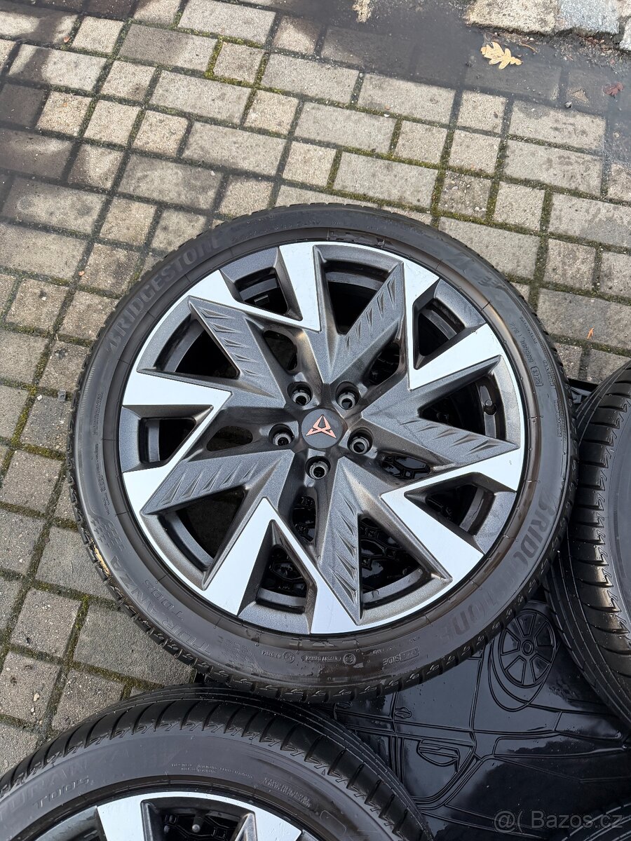 ORIGINÁL Alu CUPRA FORMENTOR R19, 5x112 - ZÁNOVNÍ, LETNÍ - 5