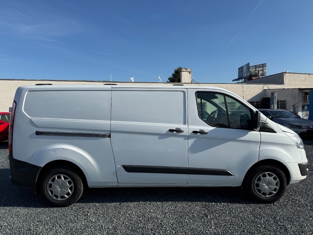 Ford Transit Custom 2.2TDCi 114Kw L2H1 - 5