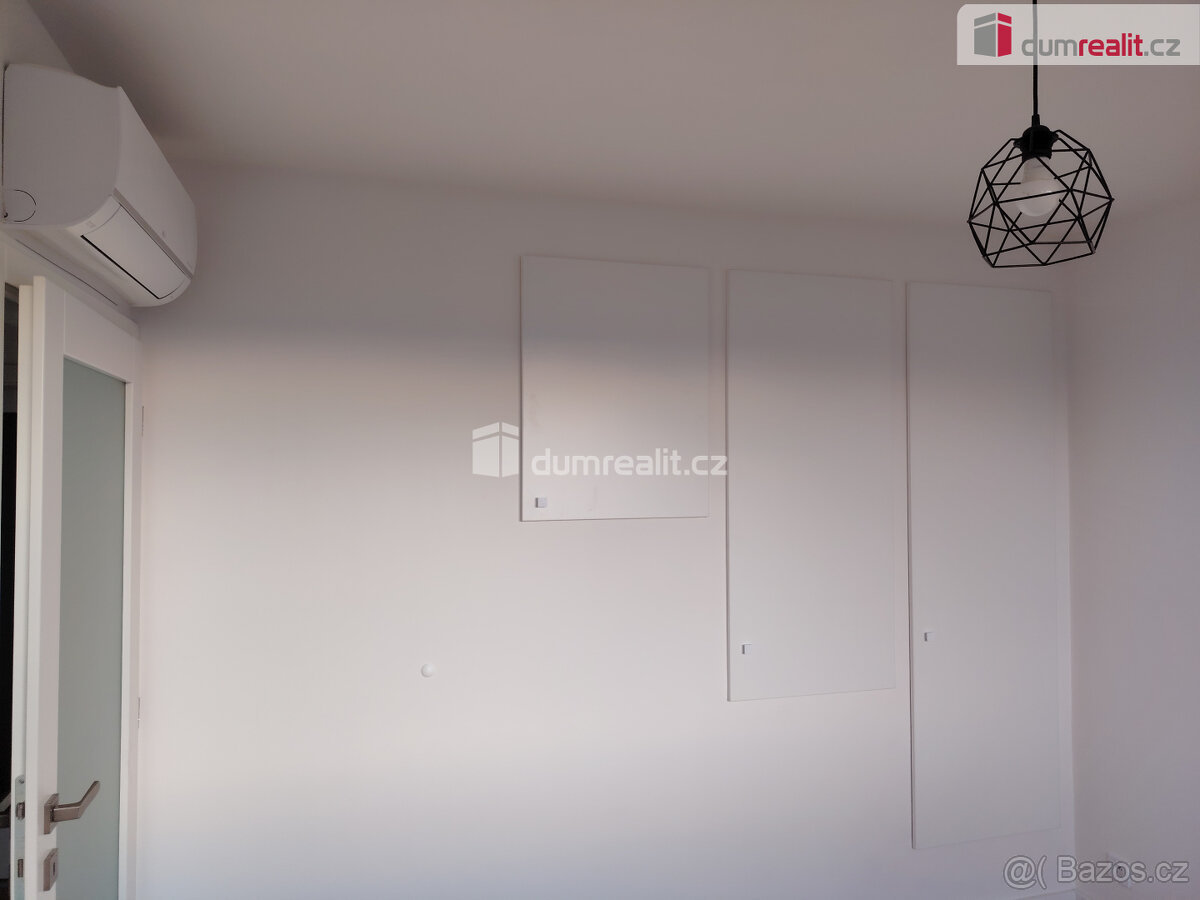 Pronájem atypického bytu - mezonetu, 3+1 s klimatizací, výmě - 5