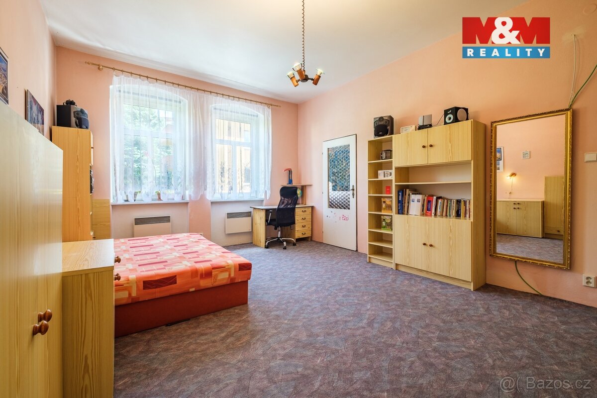 Prodej bytu 4+1, 106 m² + garáž, Kar. Vary, ul. Blahoslavova - 5