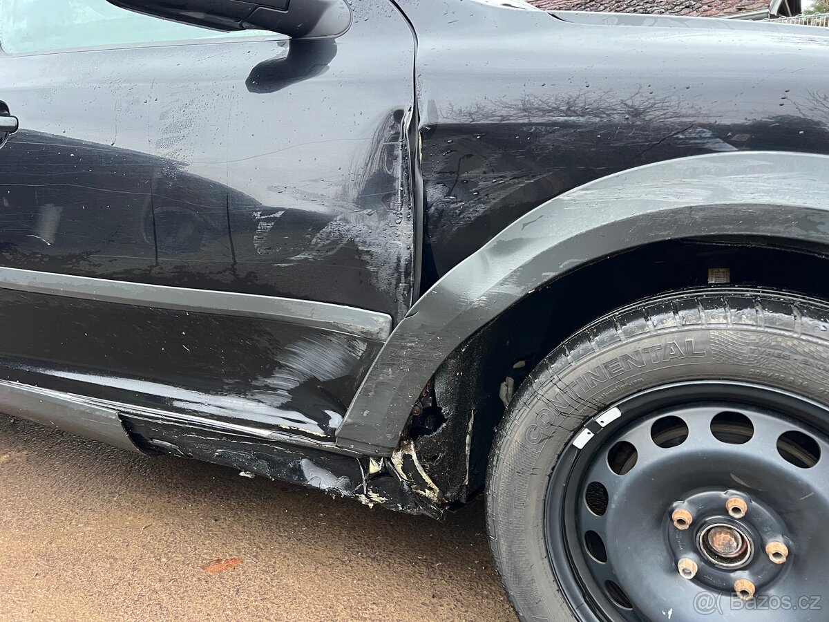 Škoda Octavia Scout,2.0TDi,103KW,4x4, 220.000km - 5