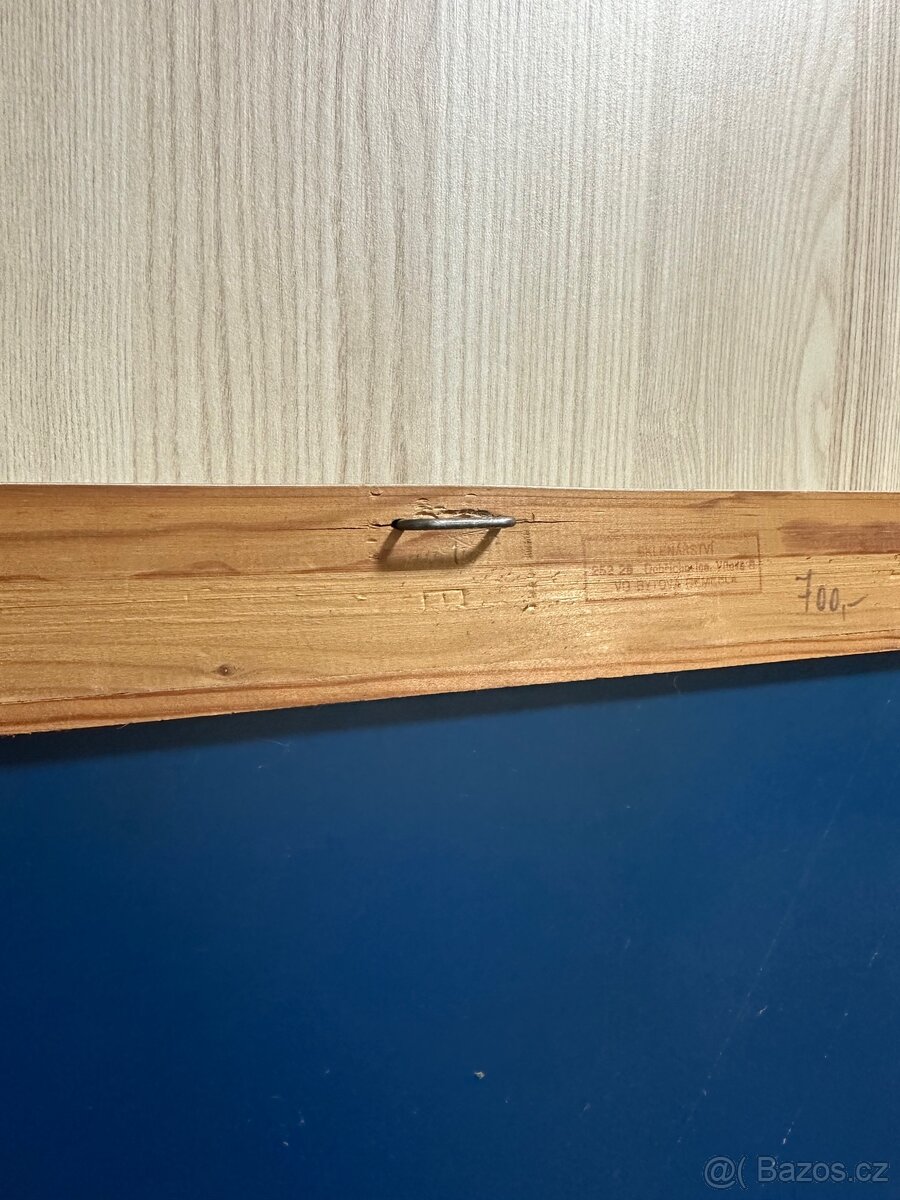 Elegantní vintage zrcadlo v masivním dřevěném rámu - 5