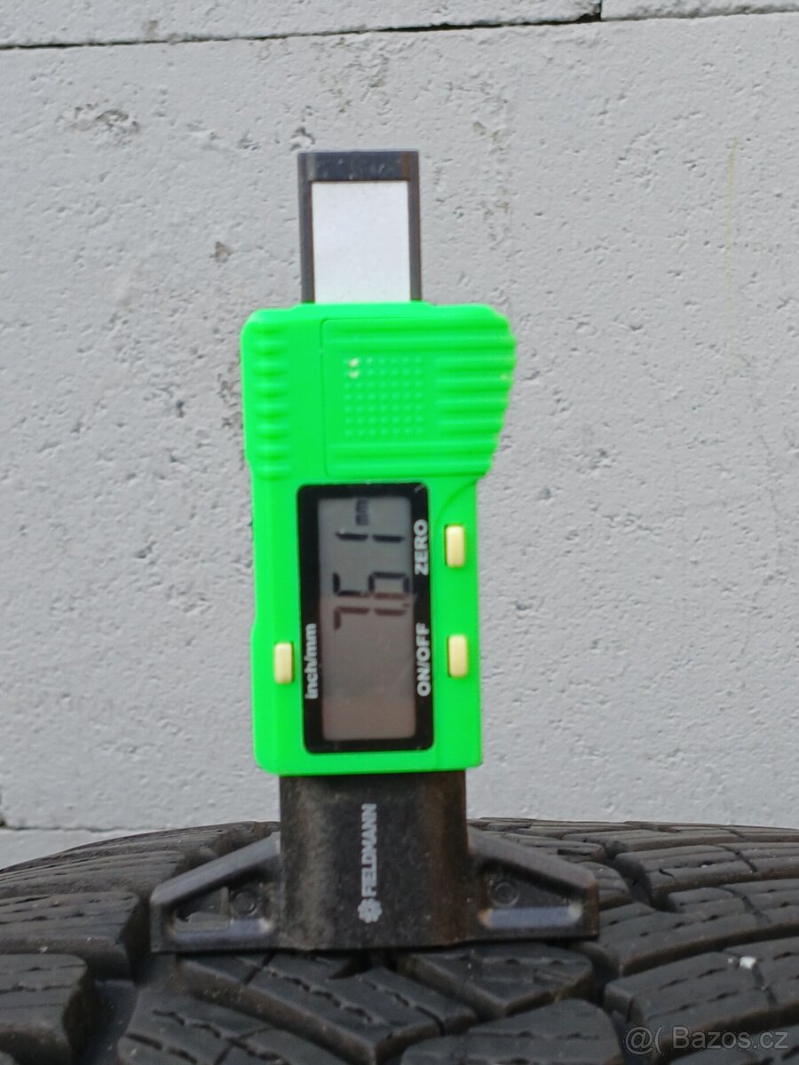 Zimní pneu Fulda Kristall Control HP2 235/45/18 vzorek 8mm - 5