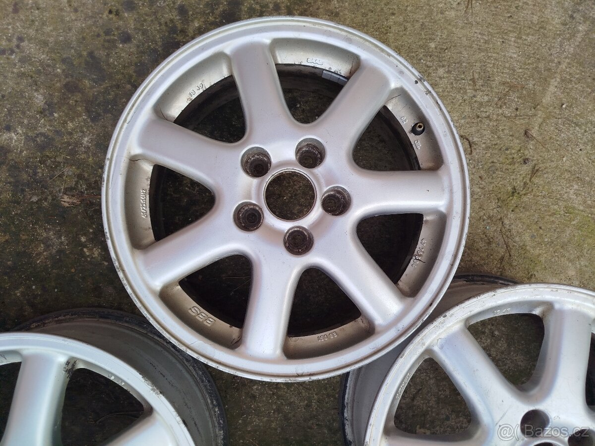 SAAB kola 16" originál - 5