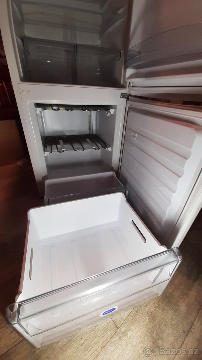 Lednice s mrazákem - 5