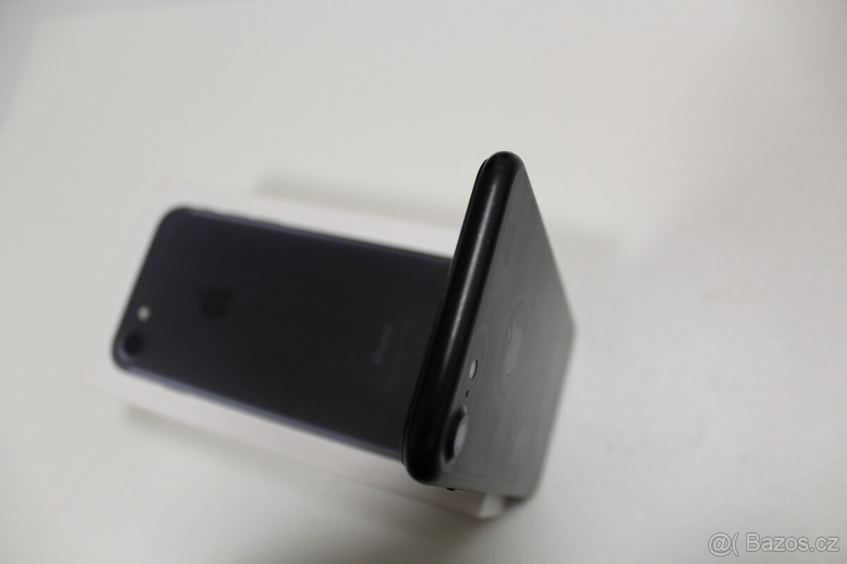 Apple iPhone 7 32gb BLACK - 5