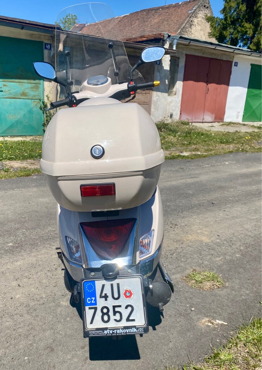 Skůtr 125 - 5