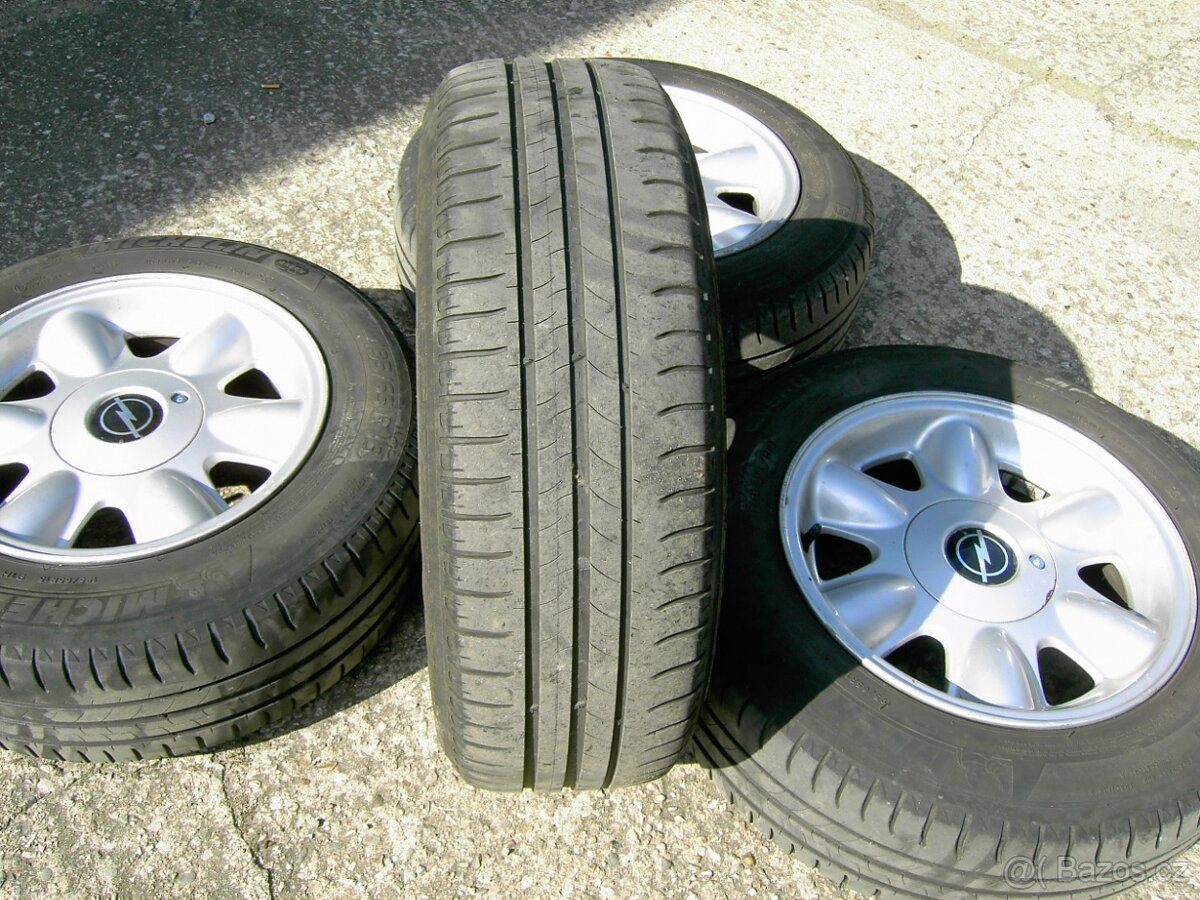 AL kola  orig. OPEL 15" ET 33, pneu Michelin 195/65/15 - 5