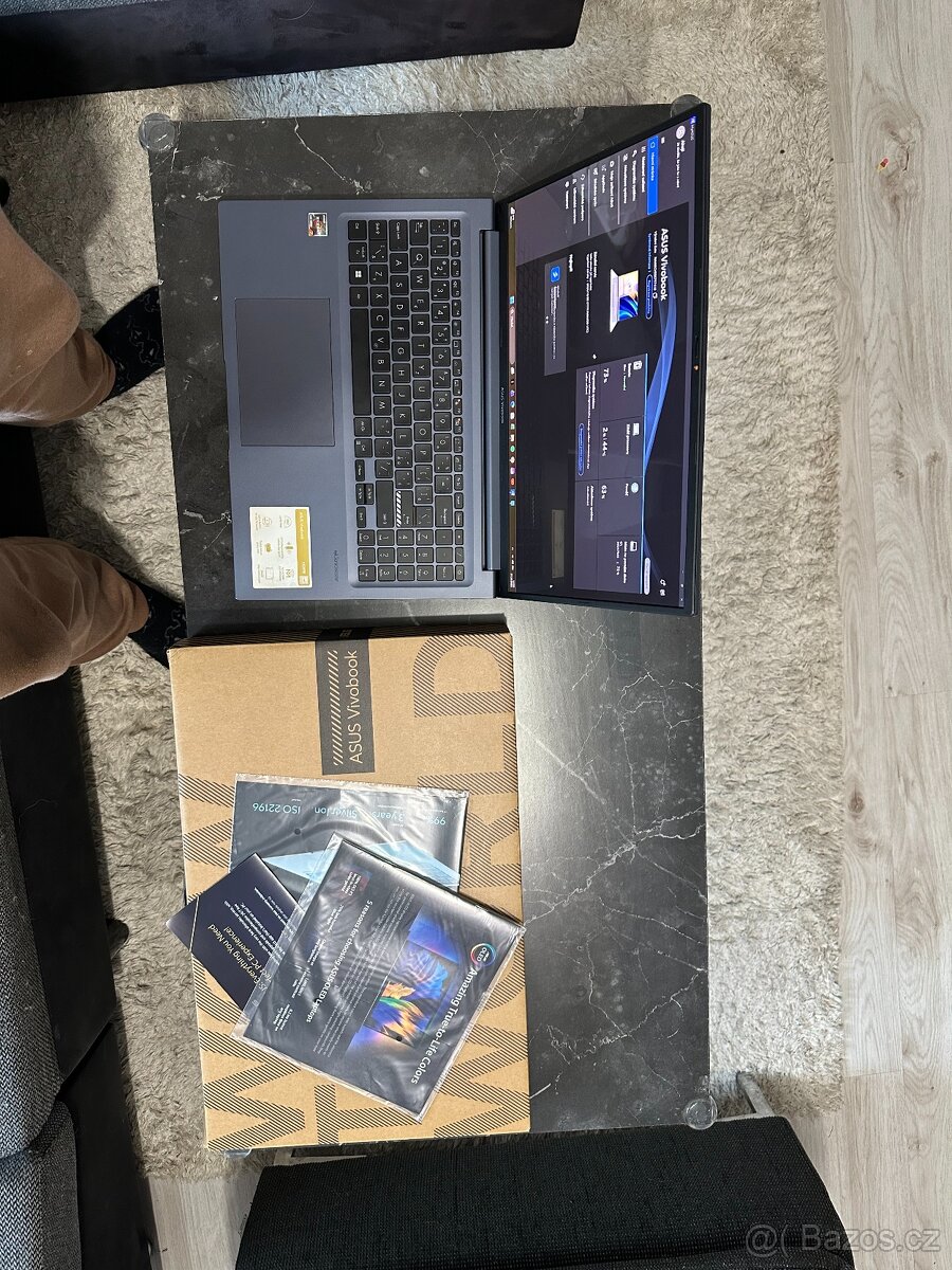 Asus Vivobook 16", 4K OLED displej, TOP stav - 5