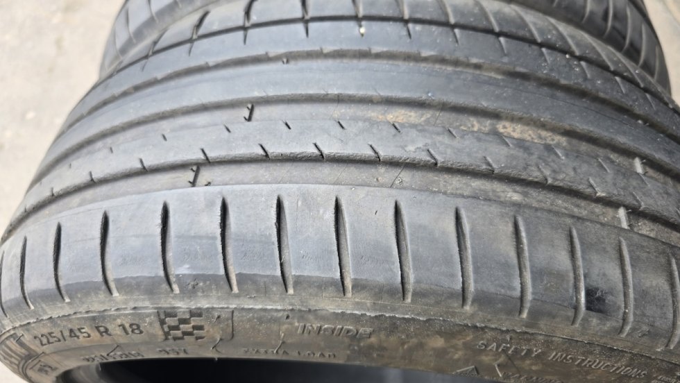 Letní pneu 225/45/18 Michelin Run Flat - 5