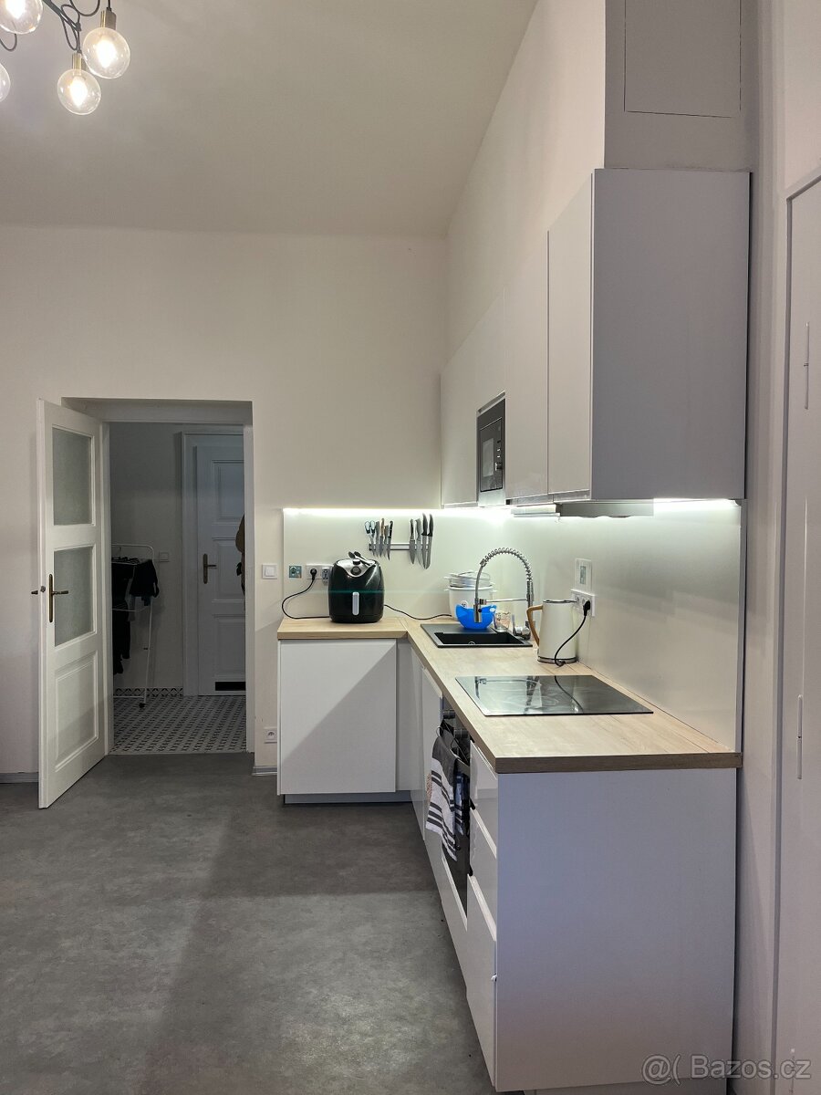 Kuchyň do L komplet (spotřebiče, digestoř, dřez, LED) - 5