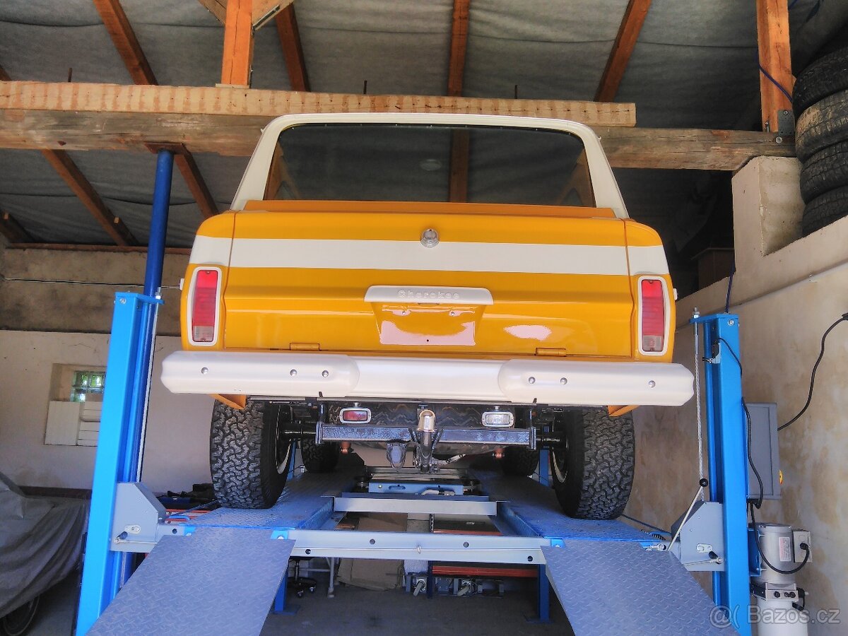 Jeep Cherokee Chief AMC V8 360 1978 - 5