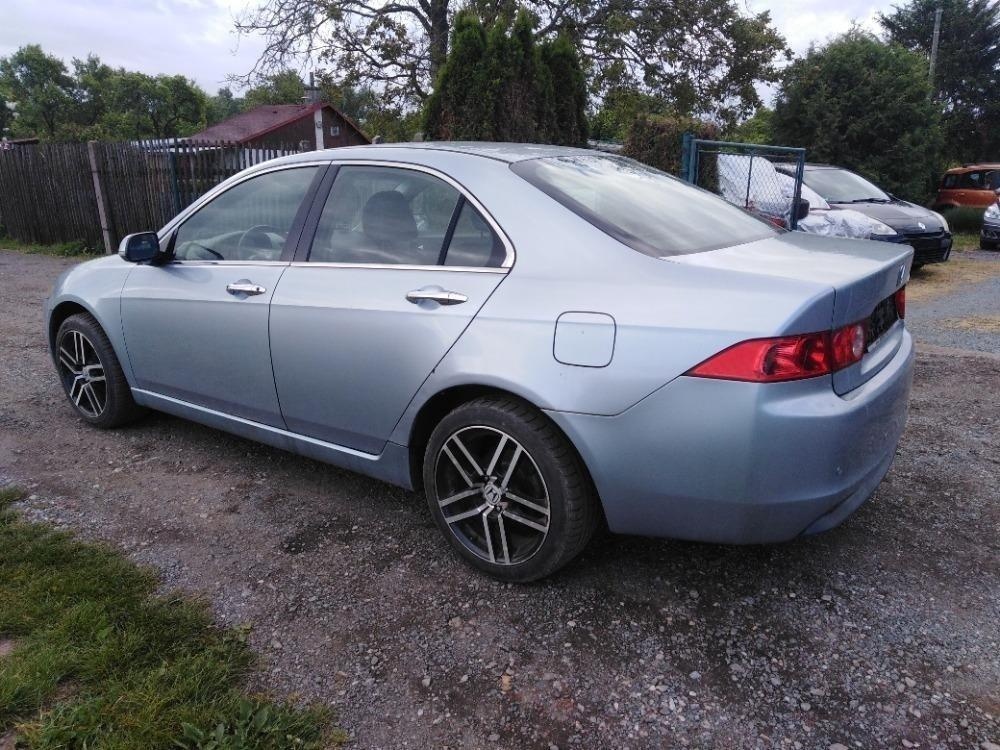 HONDA ACCORD 2,2iCTDi NAFTA 103 KW - 5