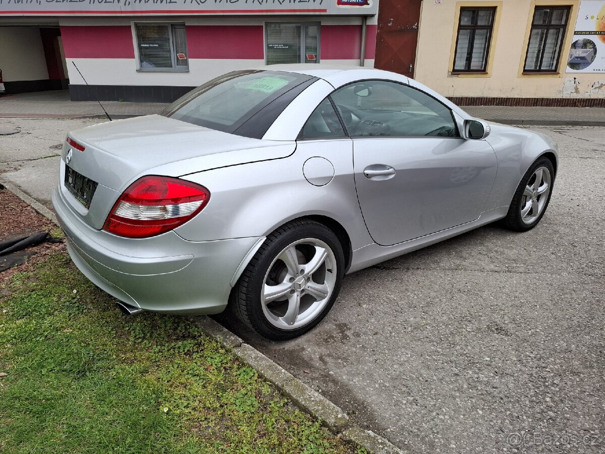 Mercedes Benz Slk 350 manuál - 5