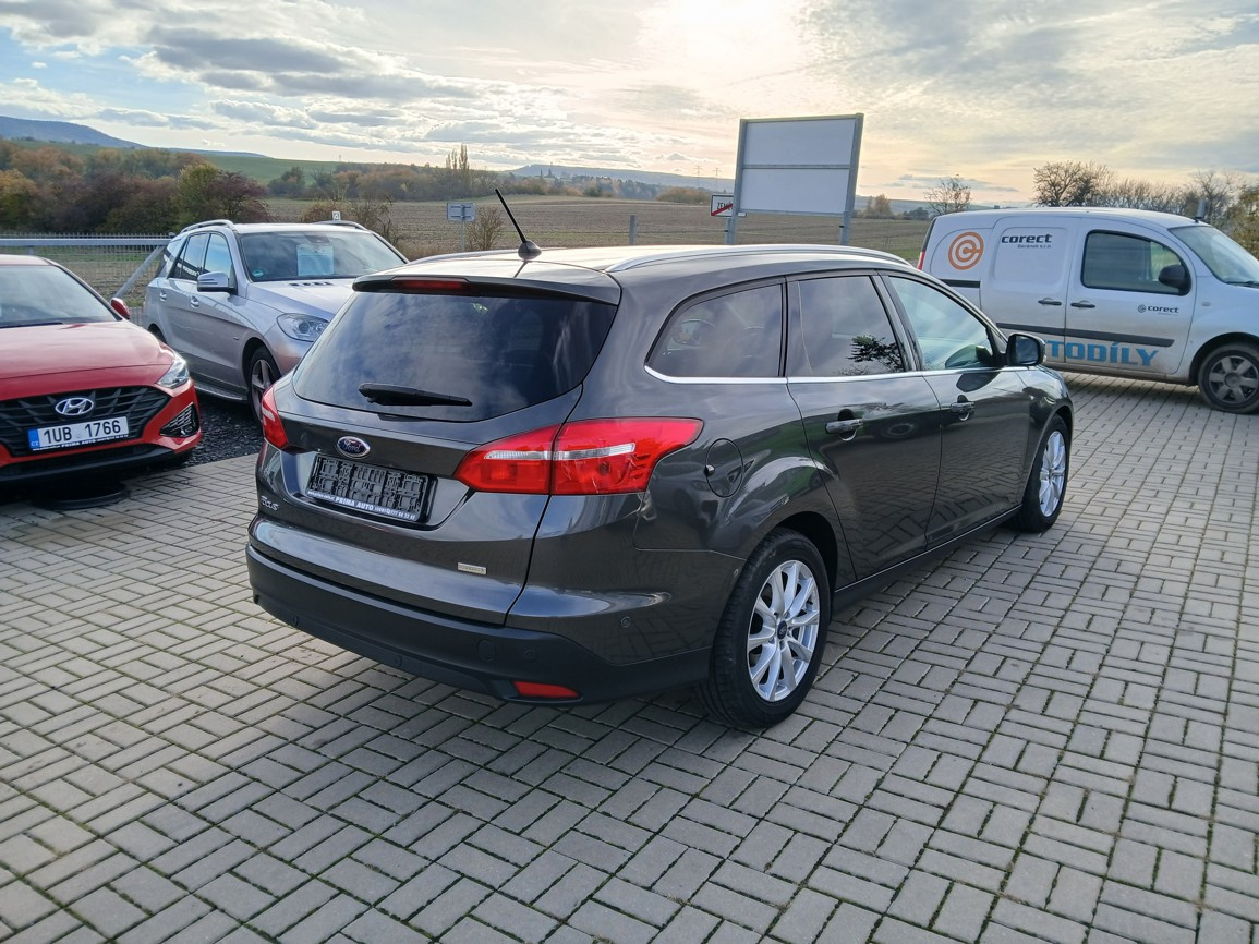 Ford Focus 1,0 Ecoboost Automat - 5