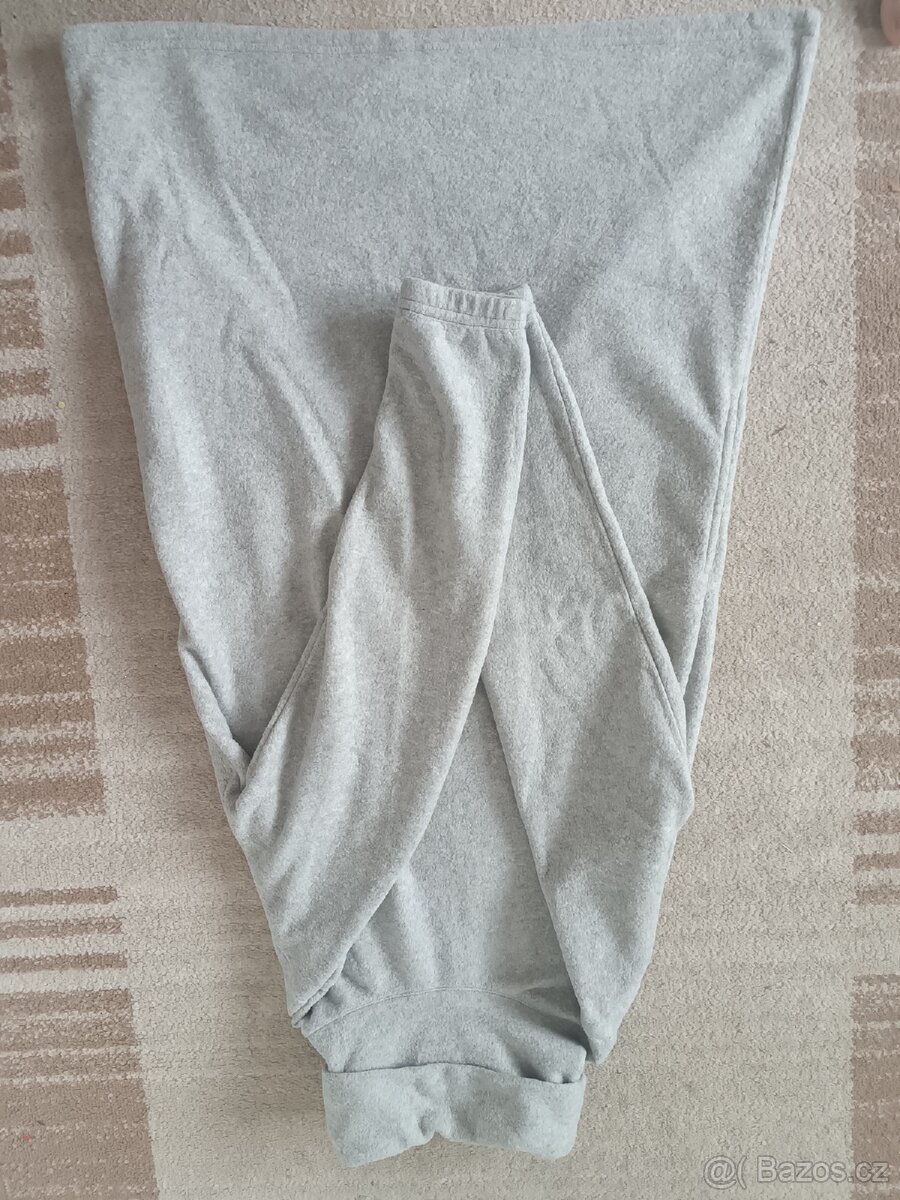 Prodám dvoje šaty, v dobrém stavu. - 5