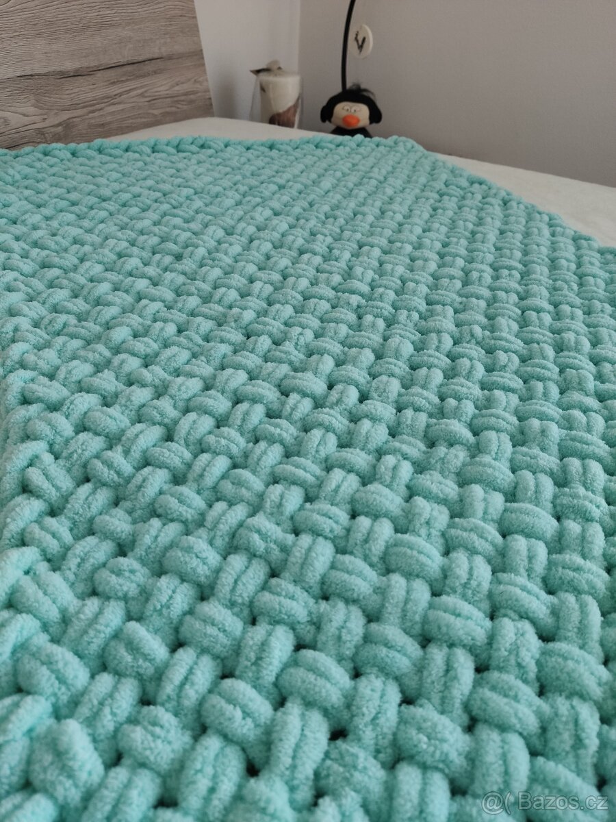 Pletená dětská deka mentolová - 5