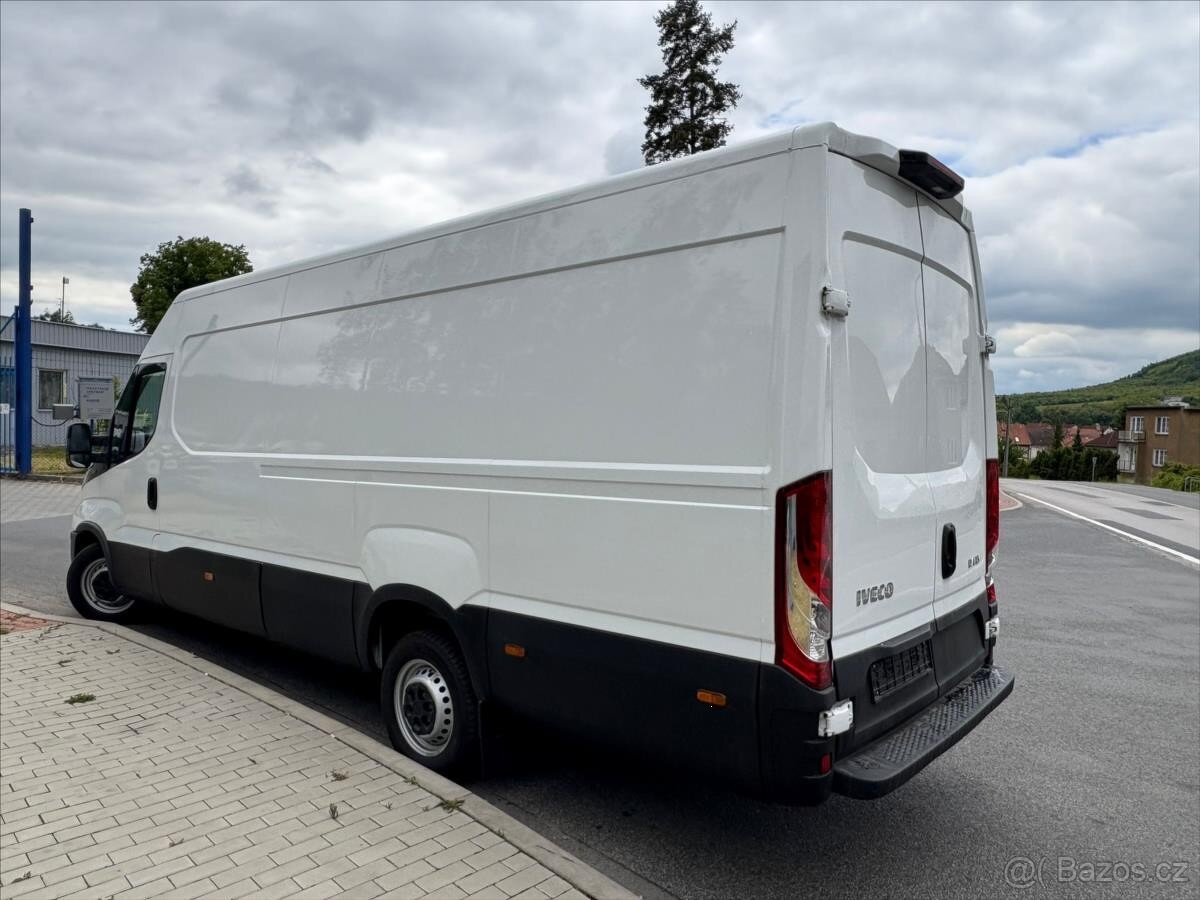 Iveco Daily 3,0 35S18HV 16cm3 (2023) - 5