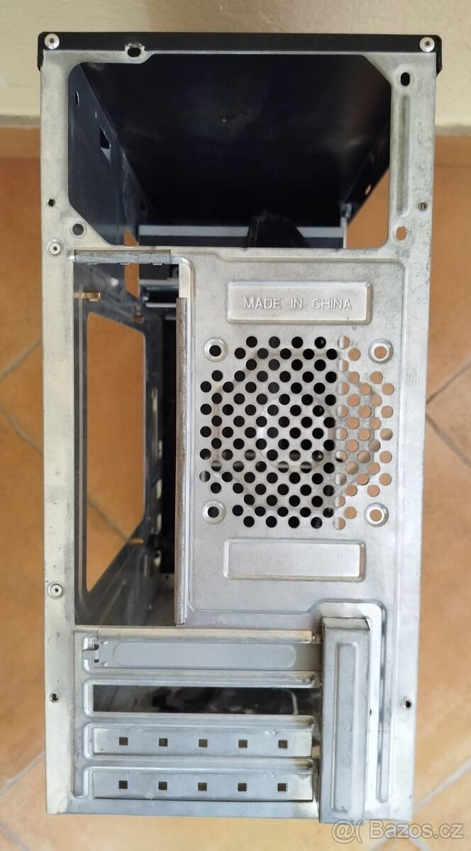 Skříň microtower + DVD - 5
