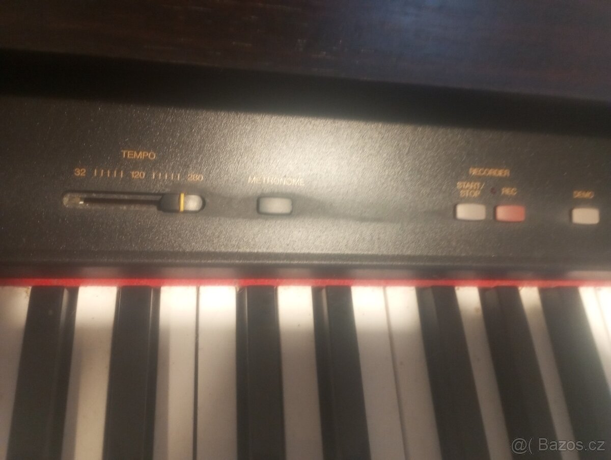 Yamaha clavinova - 5