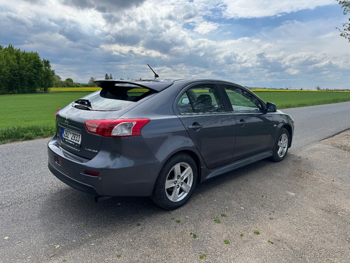 Mitsubishi Lancer 1,8 Automat rok 2009 - 5