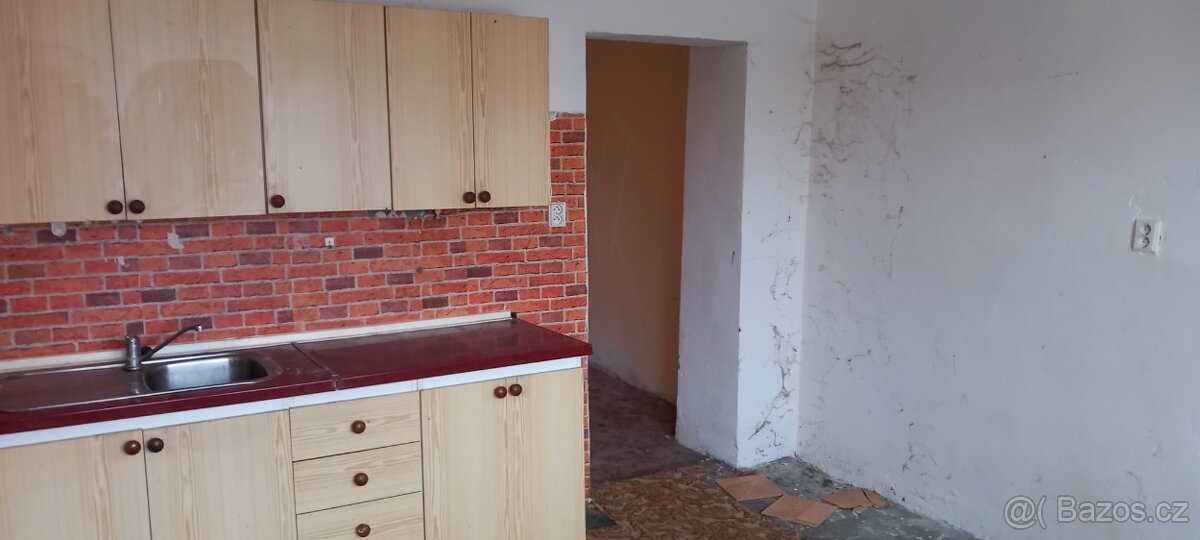 Pronájem 2+ kk Kunovice - 5
