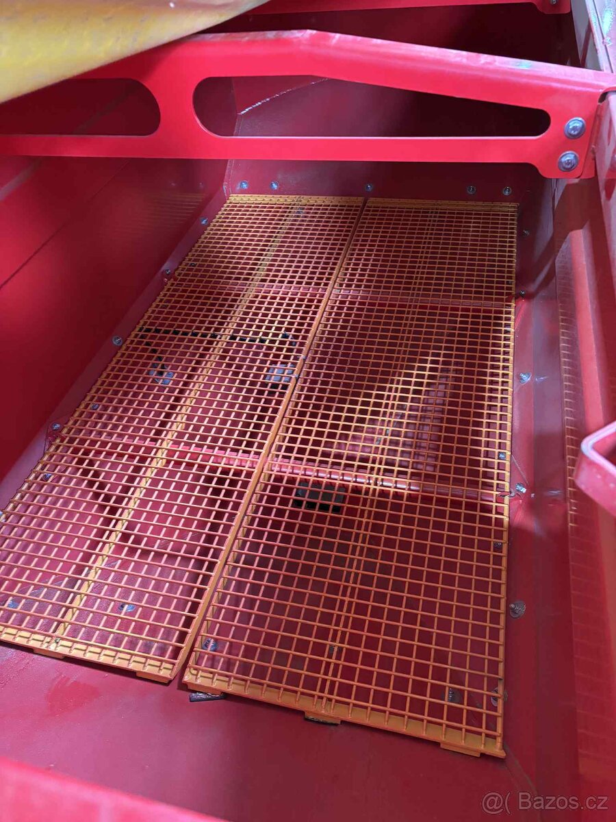 Pöttinger Terrasem C4 - 5