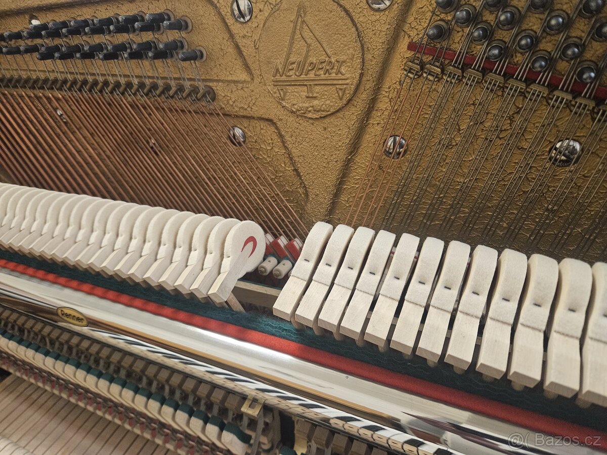 Pianino Neupert se zarukou 6 měsíců. - 5