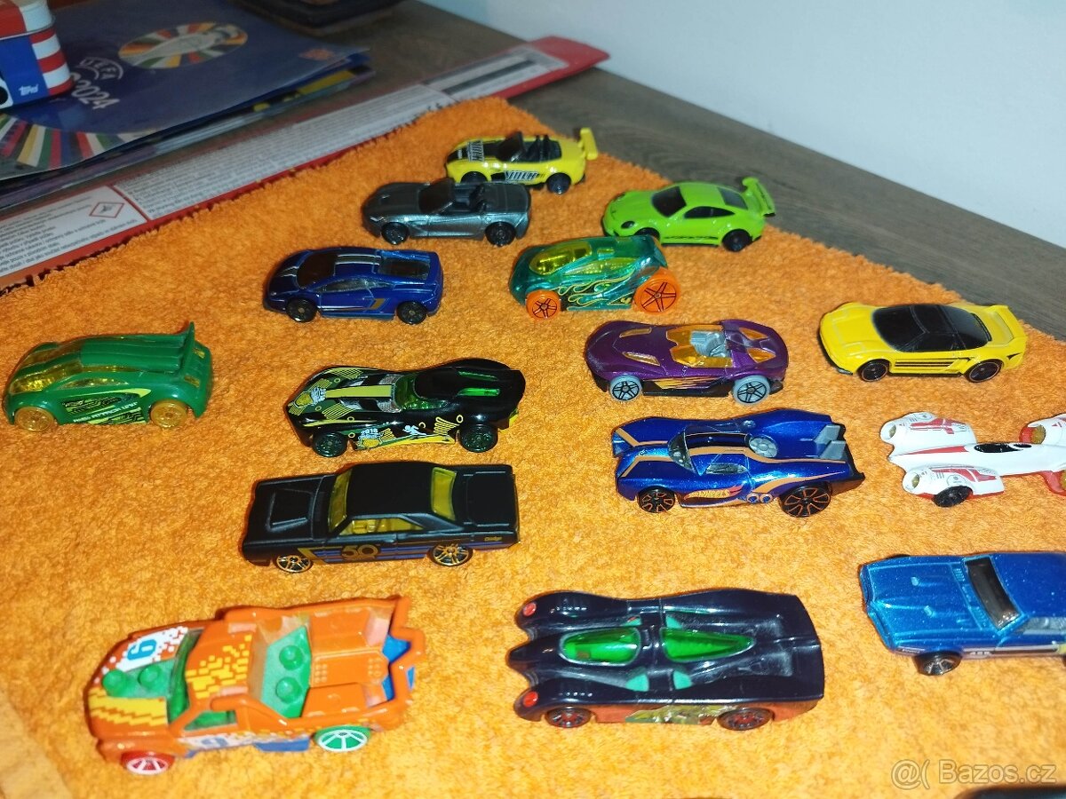 Hot wheels autíčka 36 ks - 5