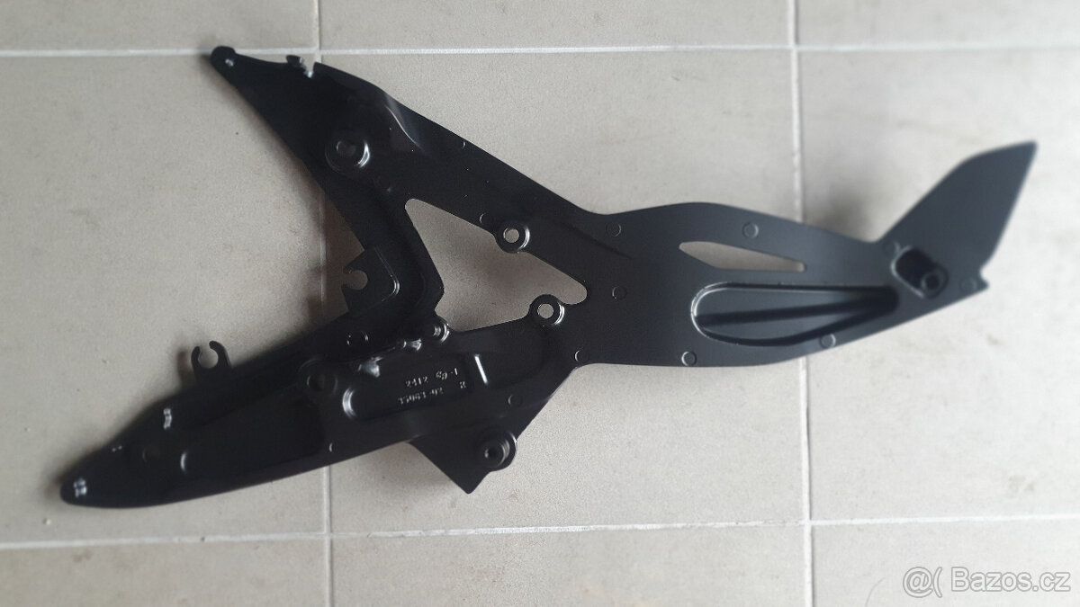 Kawasaki ER6 držáky stupaček - 5