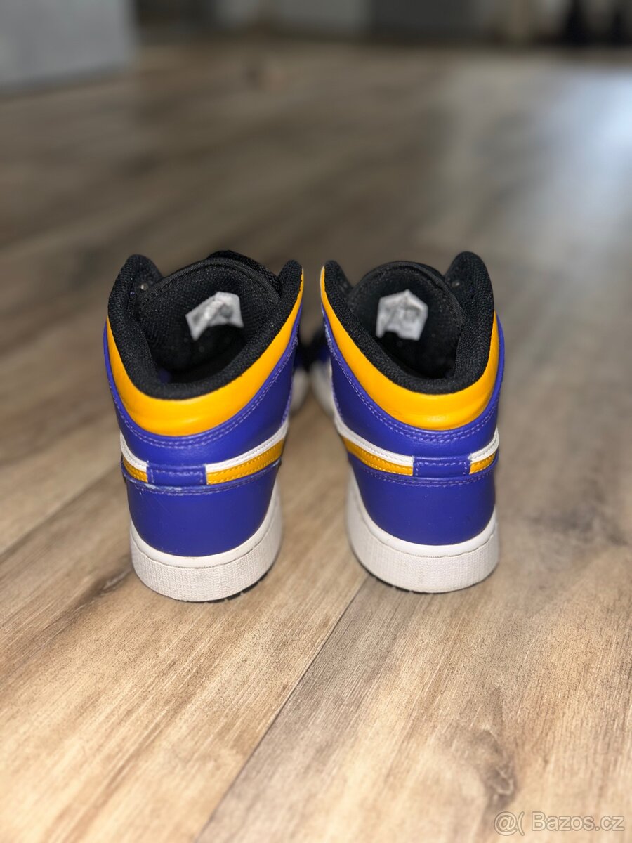 Nike Air Jordan 1 Mid Lakers - 5
