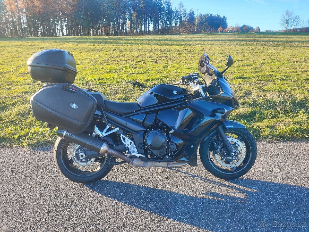 Suzuki GSX 1250 FA - 5