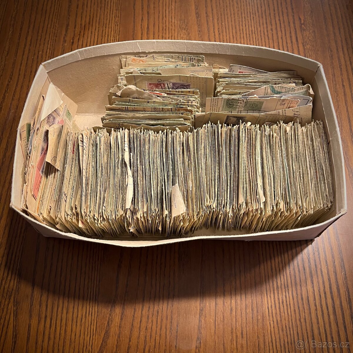 3 krabice výstřižků známek ČSR II - 5