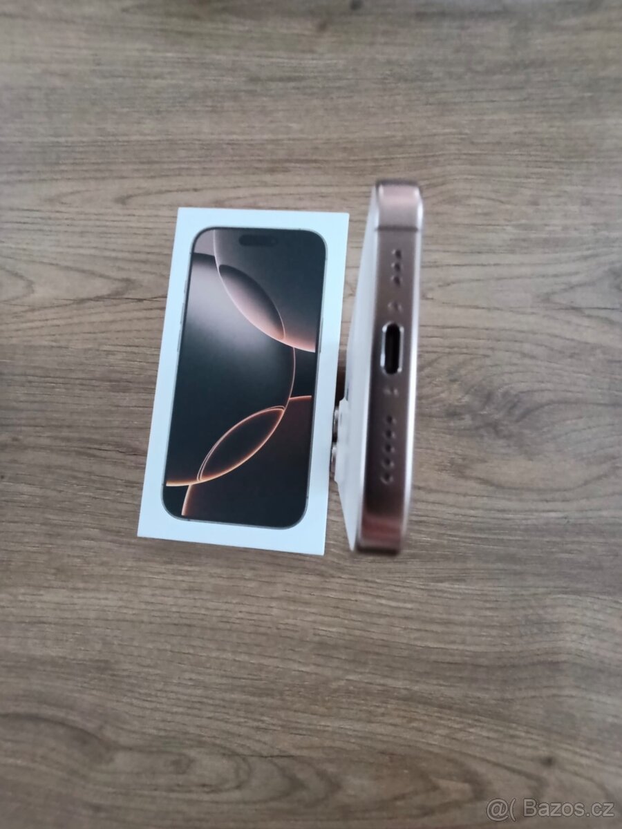 Apple iPhone 16 Pro - 5