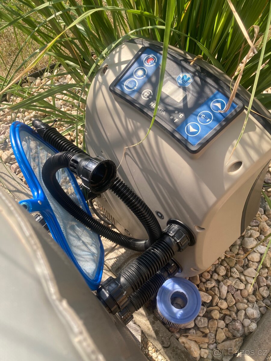 Nafukovací vířivka IZY SPA - 5