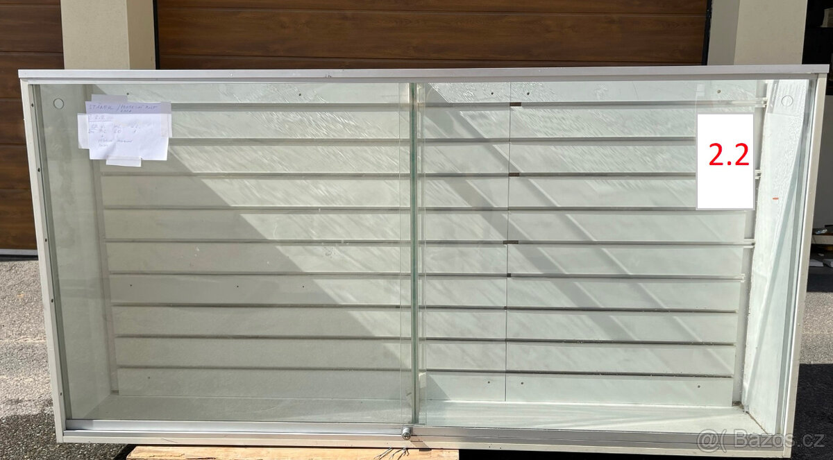 Nábytek do prodejny, stánek, kiosk, vitríny - 5