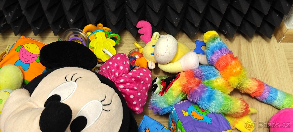 Mix hraček a plyšáků za symbolickou cenu - 5