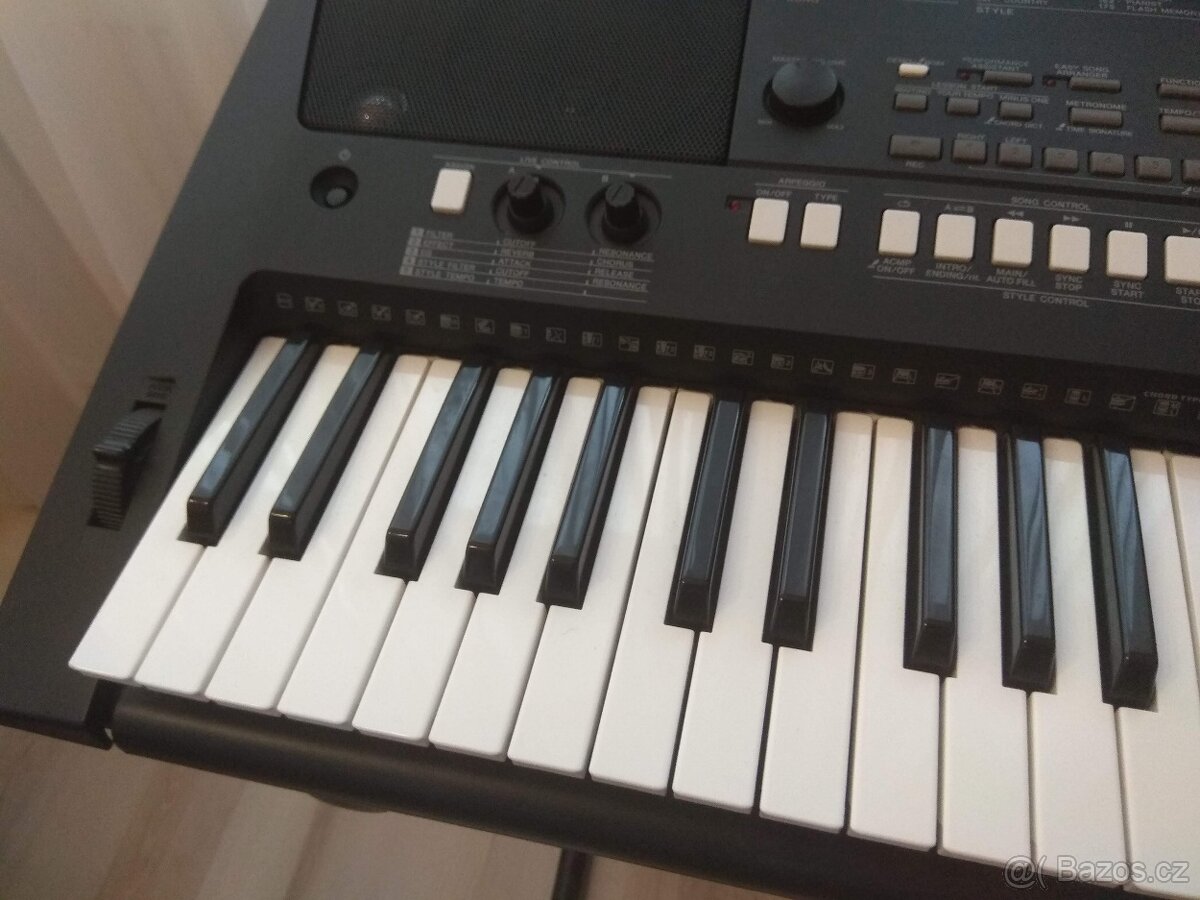 Yamaha PSR-E423 – klávesy pro začátečníky i kreativce - 5