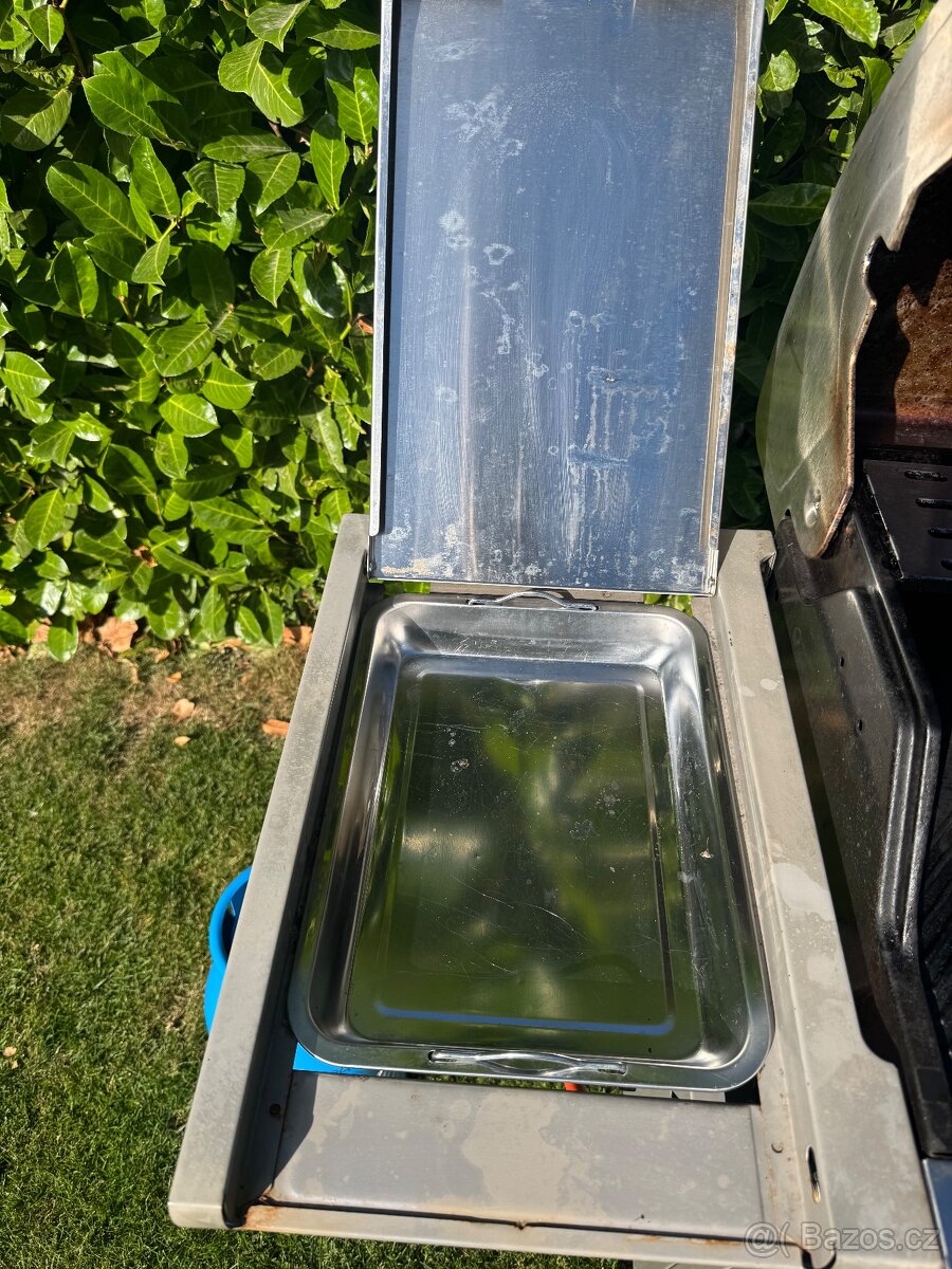 Prodám zahradní plynový gril CALIFORNIA G21 - 5