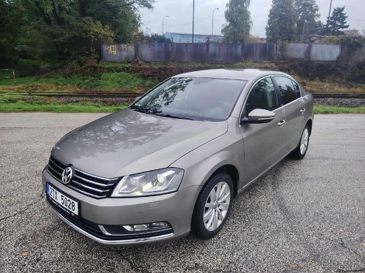 VW Passat B7 sedan 2.0 TDI - 5