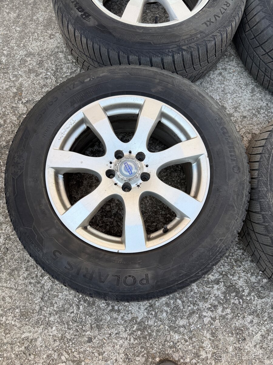 Zimní sada Volvo - 235/60/17 V XL - Barum - 5x108 - 5