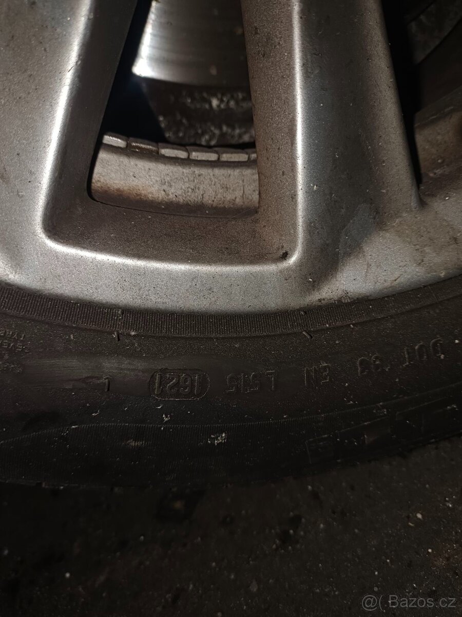 BMW kola F10 F11 pneu Pirelli Cinturato 225/55 R17 - 5